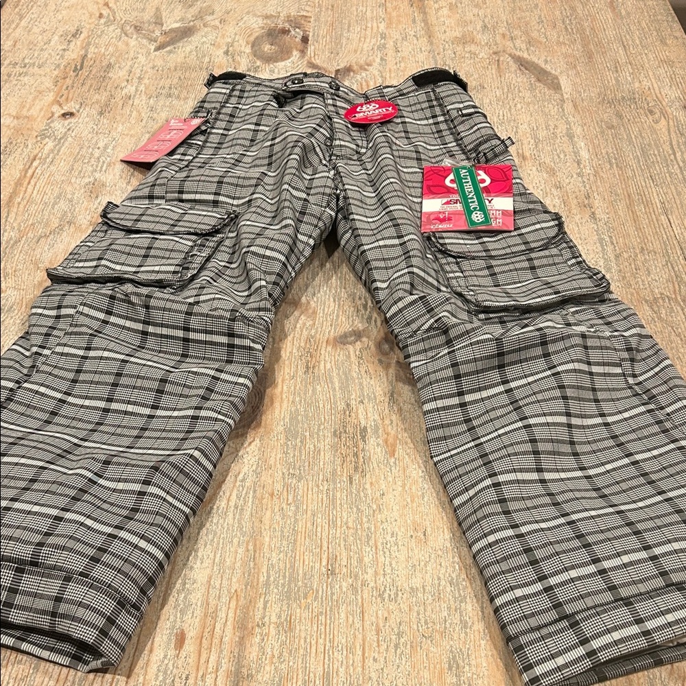 686 Girls Black and Gray Plaid Ski/Boarder Cargo Pants